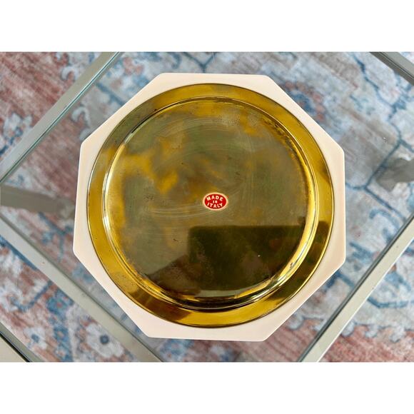 Vintage Made in Italy Brass Plates with Cream Octagon Frame, Set Of 3, MCM - Picture 9 of 10